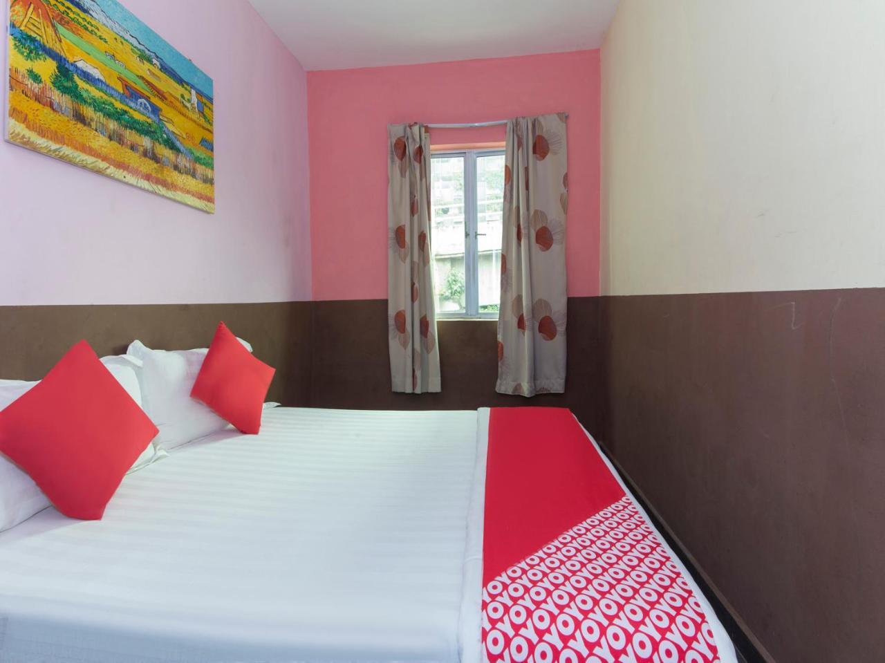 Oyo 172 Spring Hotel Куала-Лумпур Экстерьер фото
