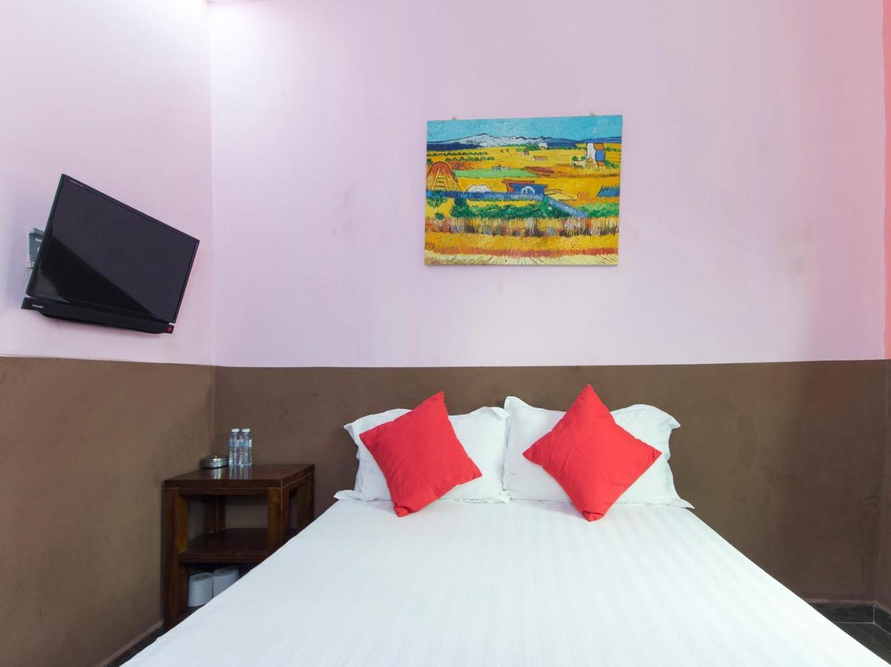 Oyo 172 Spring Hotel Куала-Лумпур Экстерьер фото